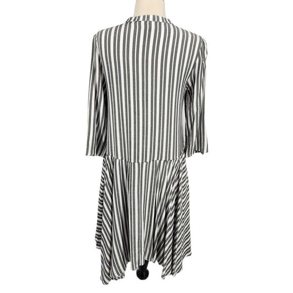 Adyson Parker Striped Roll Tab Sleeve Dress - Picture 4 of 6